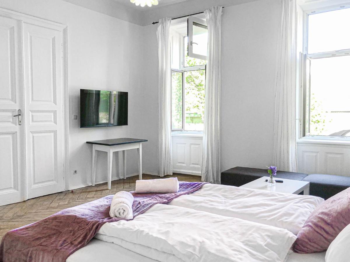 Commodious 2Br Apt. Near Akh-Perfect For Groups فيينا المظهر الخارجي الصورة