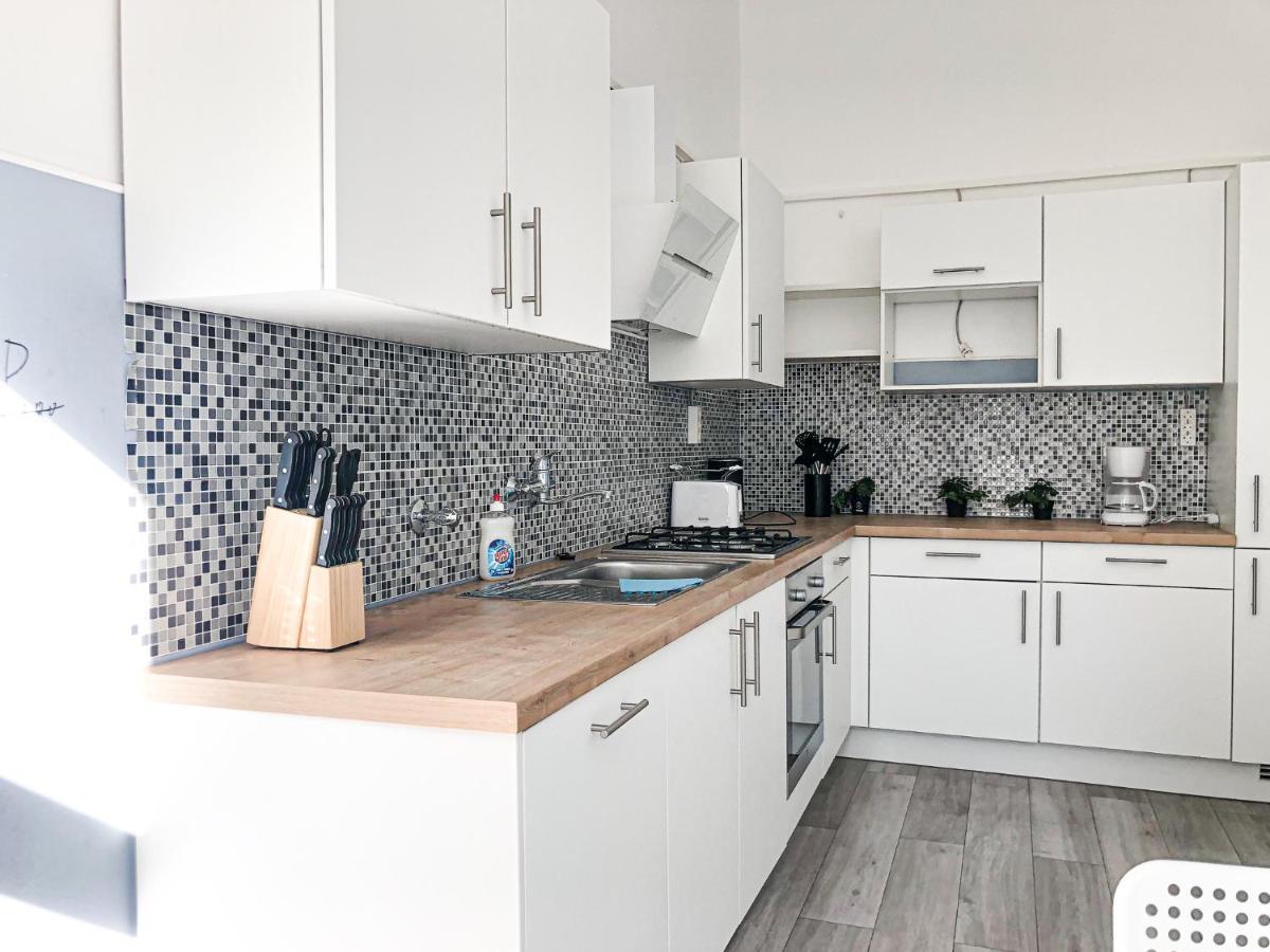 Commodious 2Br Apt. Near Akh-Perfect For Groups فيينا المظهر الخارجي الصورة